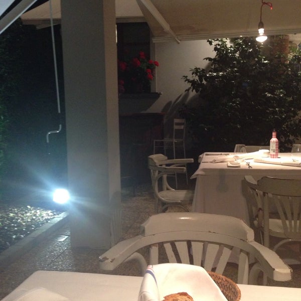 Foto diambil di Restaurante La Huertona oleh Nuria García Coro G. pada 7/4/2014