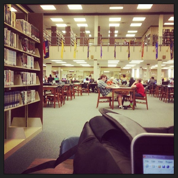 Lee County Library - Tupelo, MS