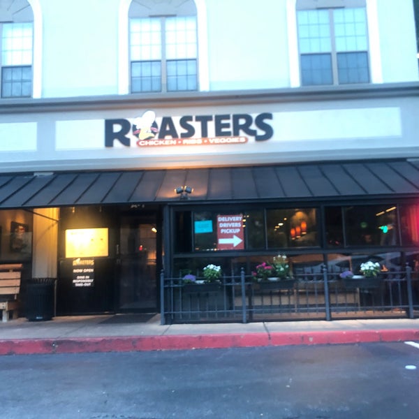 Roasters American Restaurant in Atlanta
