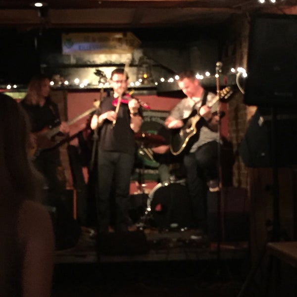6/14/2015에 Marie F.님이 Paddy Reilly&#39;s Music Bar에서 찍은 사진