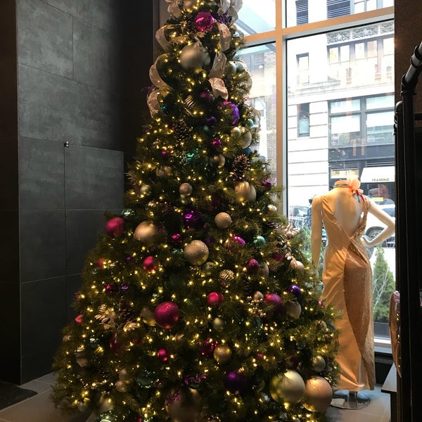 12/8/2018 tarihinde Marie F.ziyaretçi tarafından Hilton New York Fashion District'de çekilen fotoğraf