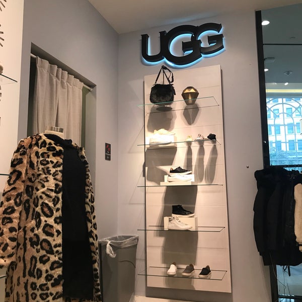 UGG - Garment District - 151 W 34th Street