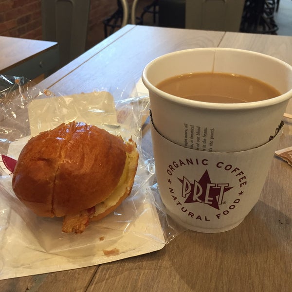 Photo taken at Pret A Manger by Marie F. on 2/11/2016