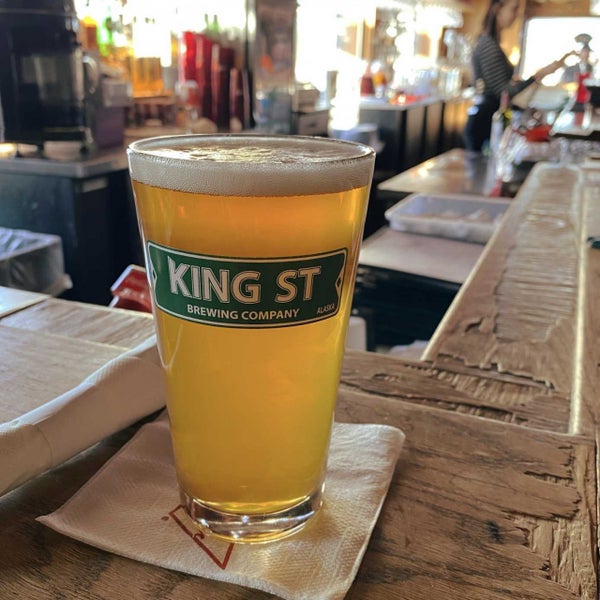 Pike's Landing 4438 Airport Way