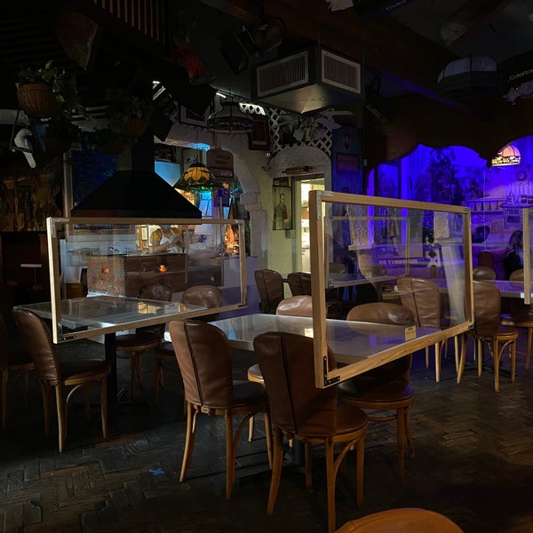 6/8/2020 tarihinde Christopher T.ziyaretçi tarafından Casablanca Restaurant'de çekilen fotoğraf