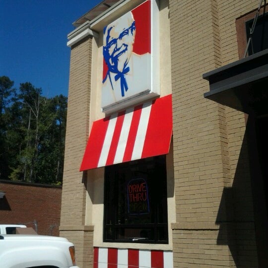Taco Bell Fast Food Restaurant in Canton