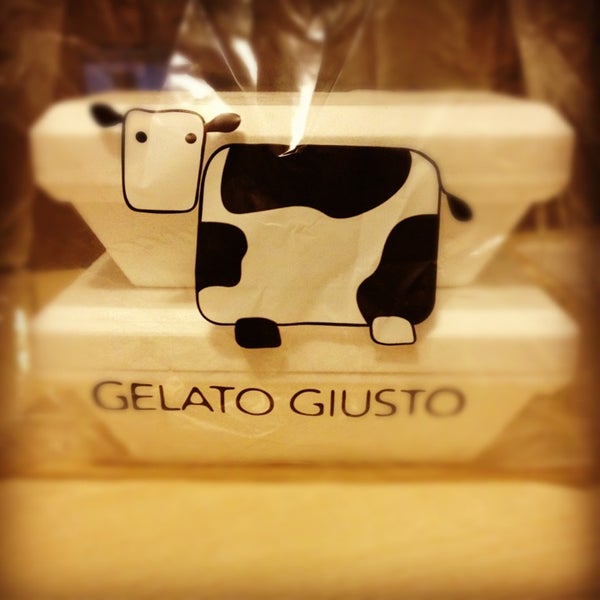 Photo taken at Gelato Giusto by Vittoria B. on 2/27/2013