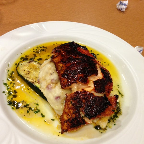 Plaza Cafe CedarsSinai Café