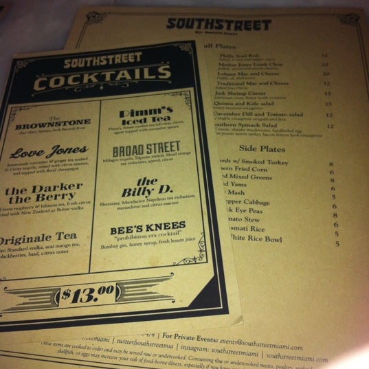 Foto scattata a Southstreet Restaurant &amp; Bar da @kdeamat ™. il 11/6/2012