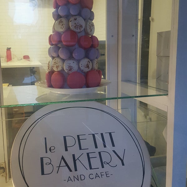 8/26/2016 tarihinde Andrea R.ziyaretçi tarafından Le Petit Bakery'de çekilen fotoğraf