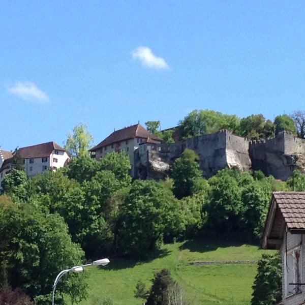 Das Foto wurde bei Schloss Lenzburg von KLE am 5/14/2013 aufgenommen