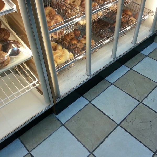 Bagel Express Babylon LIRR 4 tips