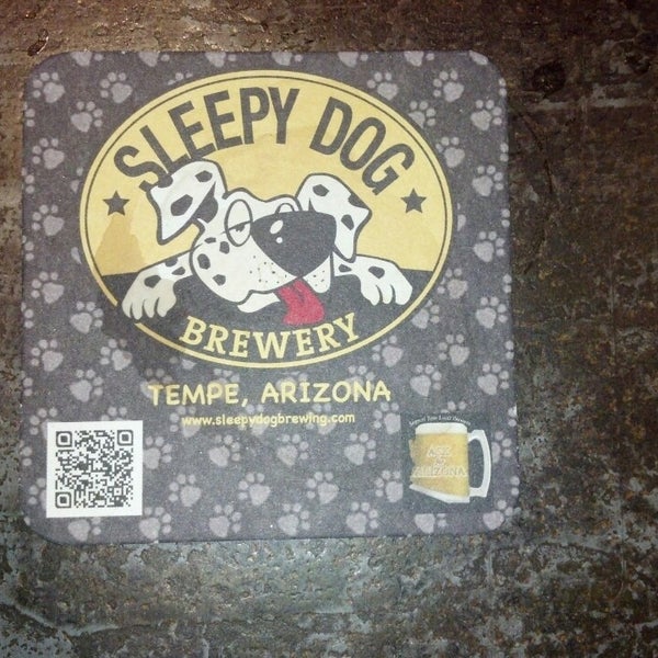 Foto diambil di Sleepy Dog Saloon &amp; Brewery oleh Laurie W. pada 3/23/2013
