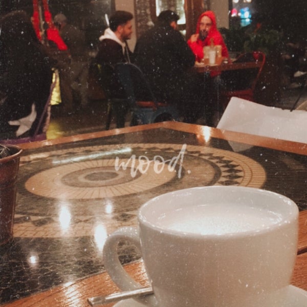 Photo taken at QUB COFFEE by Ela on 11/29/2019