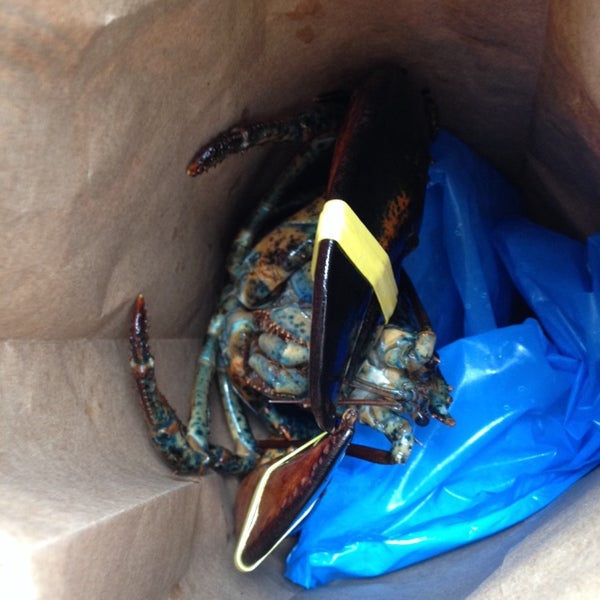7/20/2013 tarihinde Derek W.ziyaretçi tarafından Lobster Tail'de çekilen fotoğraf