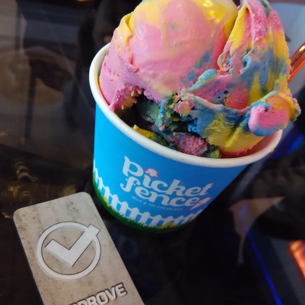 The rainbow ice cream tastes like sweet milk. Still good.