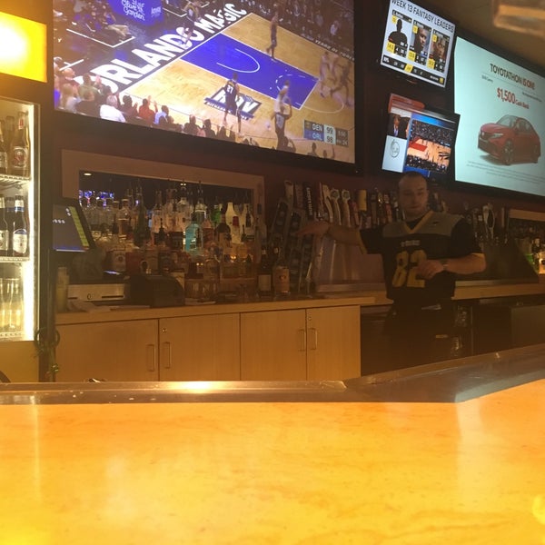 Buffalo Wild Wings Castleton 53 tips