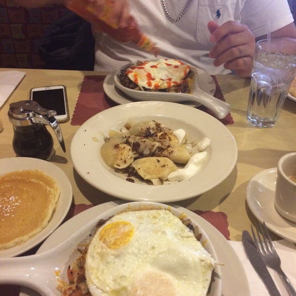 Peaches & Pears Restaurant Eastern European Restaurant in Chicago