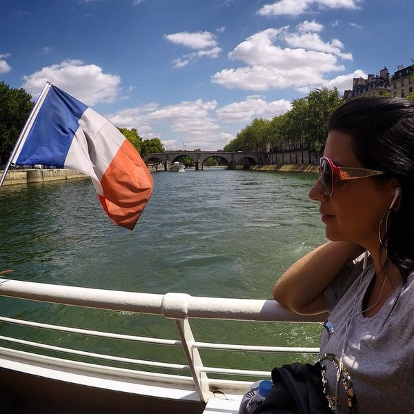 6/19/2015 tarihinde Luciana S.ziyaretçi tarafından Hôtel Eiffel Seine Paris'de çekilen fotoğraf