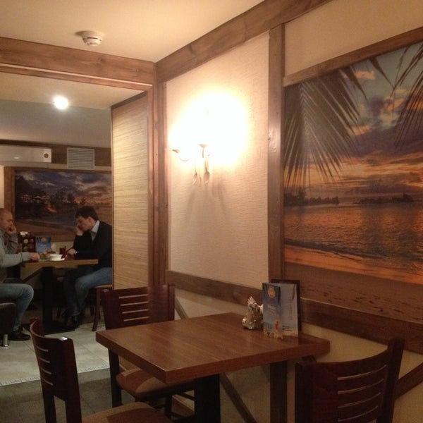 รูปภาพถ่ายที่ Кафе-бар &quot;Остров&quot; โดย Sergey C. เมื่อ 10/15/2013