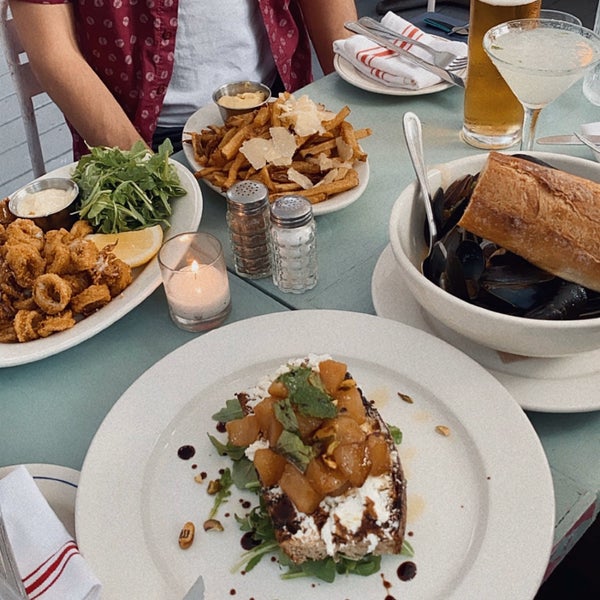 The menu was so good. The calamari, the truffle fries, goat cheese bruschetta were our favorites. The sauces in particular made it stand out. We also got the steak frites & the burger