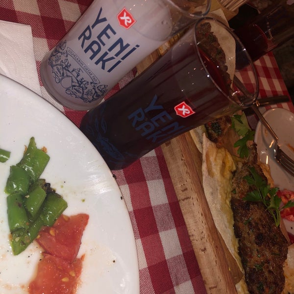 11/29/2018にFerhat Sertaç MercanがEski Babel Ocakbaşı Restaurantで撮った写真