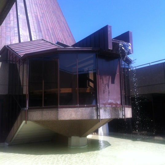 รูปภาพถ่ายที่ Planetario Universidad de Santiago de Chile โดย María F. เมื่อ 10/29/2012