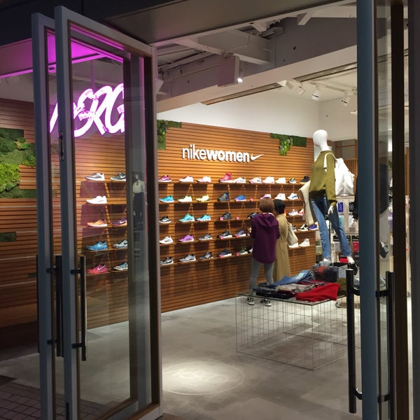 Nike Shop 丸井jam渋谷店 閉業 衣料品店