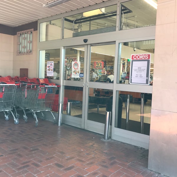 Coles Mount Waverley'de Süpermarket