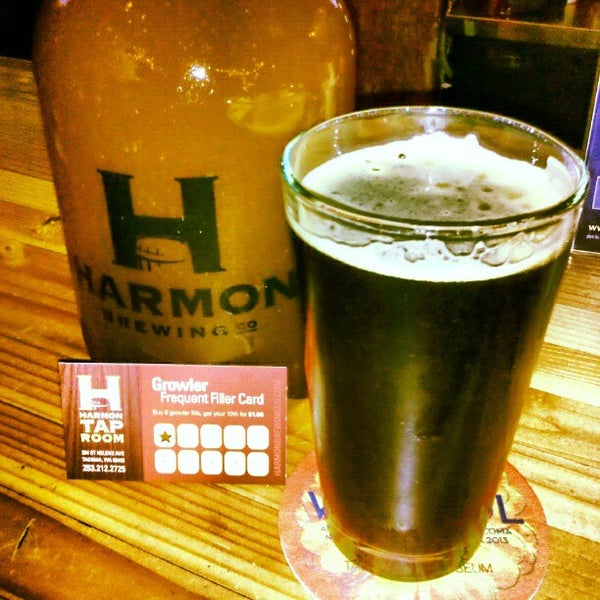 Photo taken at Harmon Tap Room by Rod R. on 11/21/2012