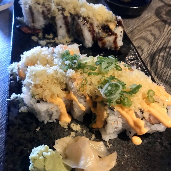 12/11/2019 tarihinde Necessary Indulgencesziyaretçi tarafından Umami Restaurant and Sushi Bar'de çekilen fotoğraf