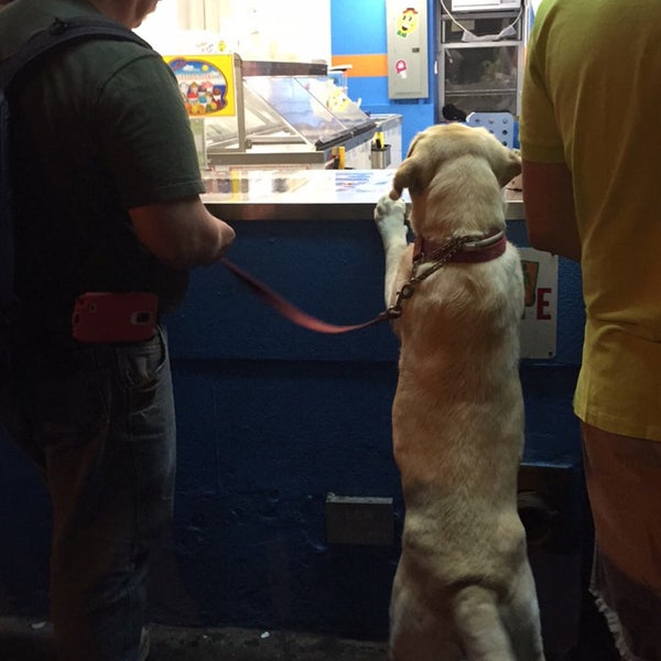 Photo taken at Ralph&#39;s Famous Italian Ices by Jen S. on 7/17/2015