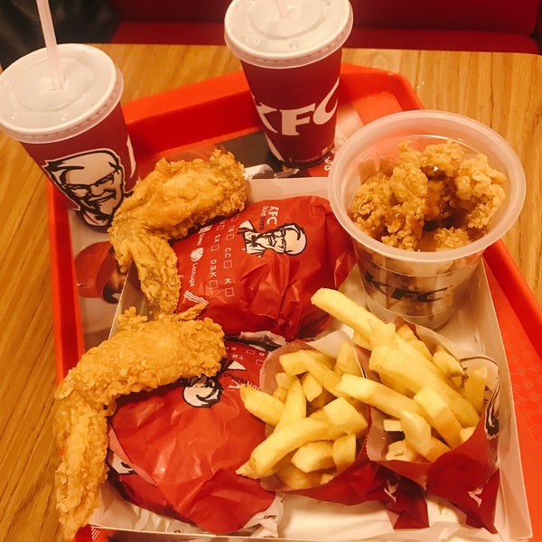Photo taken at KFC by Tami M. on 1/27/2019