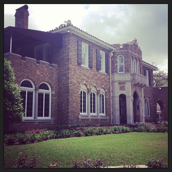 Avondale Neighborhood in Jacksonville