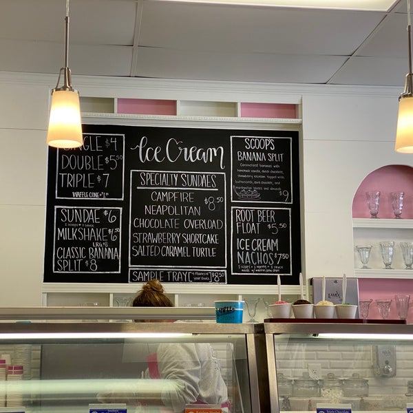 Scoops Ice Cream Oliver Township, MO