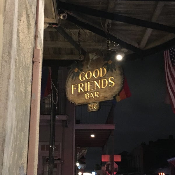 6/4/2016 tarihinde Andrew B.ziyaretçi tarafından Good Friends Bar &amp; Queenshead Pub'de çekilen fotoğraf