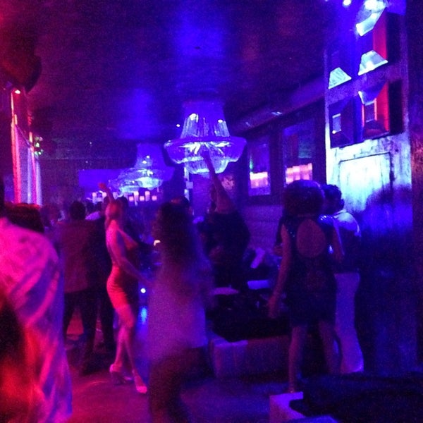 3/1/2015에 Andrew B.님이 House Nightclub에서 찍은 사진