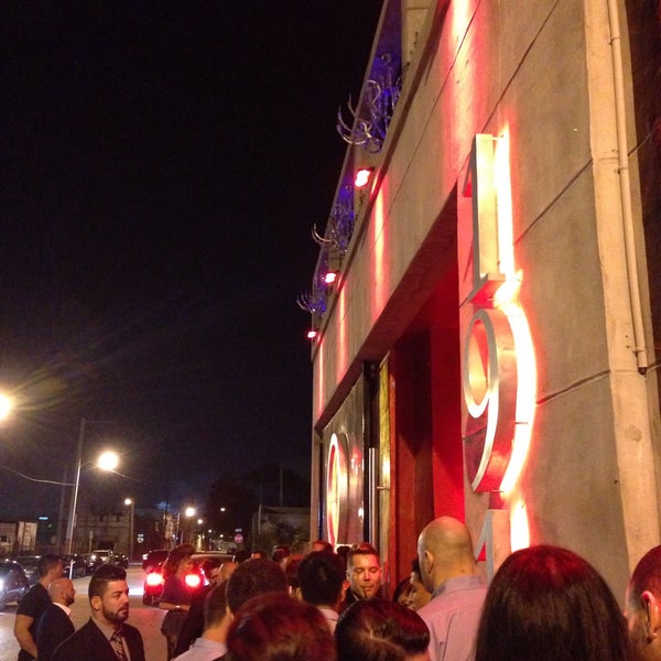 Foto scattata a House Nightclub da Andrew B. il 12/14/2014