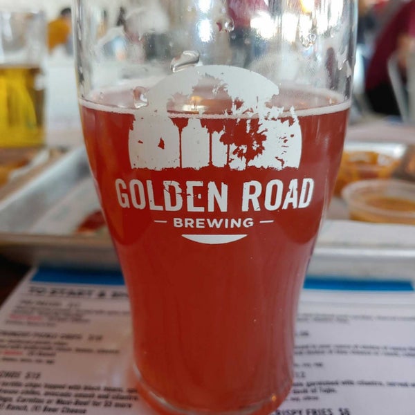 11/14/2021 tarihinde Jason A.ziyaretçi tarafından Golden Road Brewing'de çekilen fotoğraf