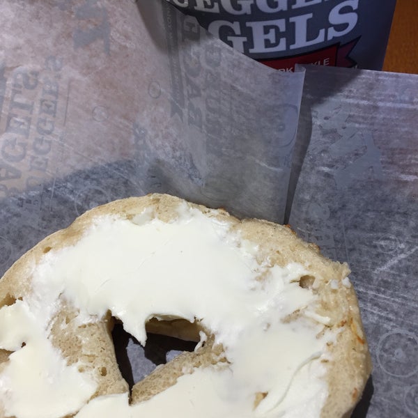 Bruegger's Bagels West Omaha 6 tips