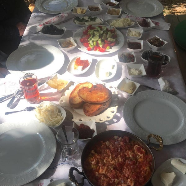 Foto diambil di Şile Sihirli Bahçe oleh Ruya pada 9/23/2018