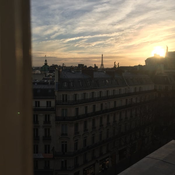 Foto tirada no(a) Paris Marriott Opera Ambassador Hotel por JJ em 3/7/2017