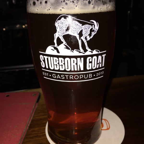Foto diambil di The Stubborn Goat Gastropub oleh Jeff W. pada 3/1/2015