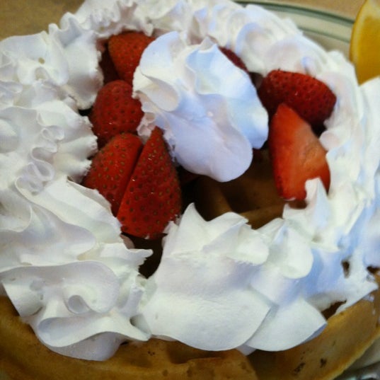 Das Foto wurde bei The Waffle Shop von Shivani T. am 12/14/2012 aufgenommen