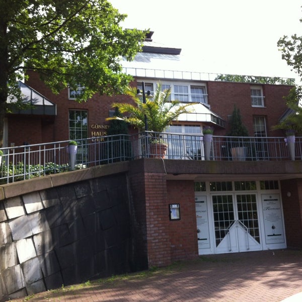 Haus Deichgraf Event Space In Wersten