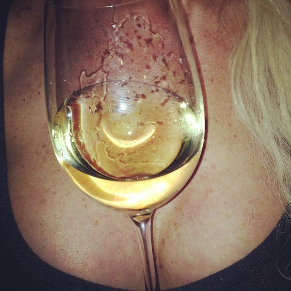 รูปภาพถ่ายที่ Olla Wine Bar โดย Gianluca D. เมื่อ 11/20/2014