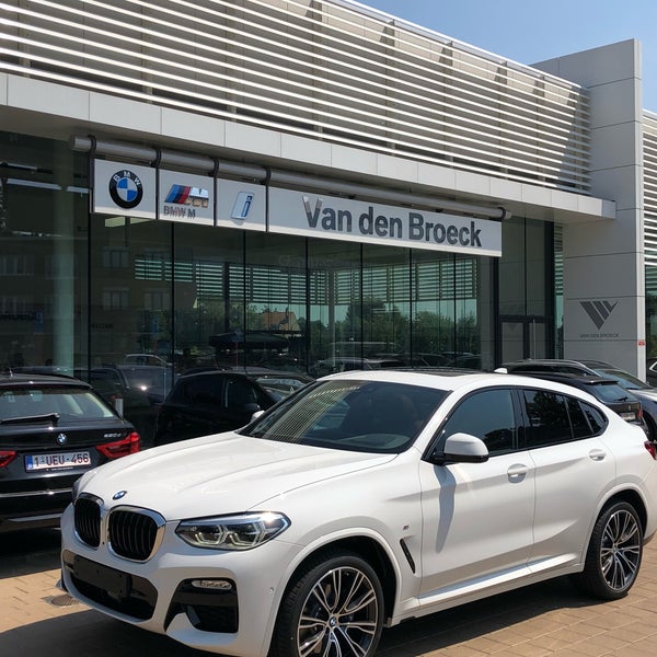 BMW Van den Broeck - H. Moeremanslaan, 146