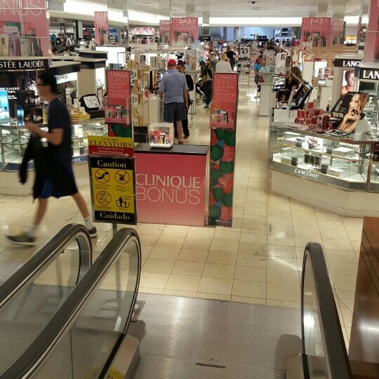 Macy's - 14 tips from 2066 visitors