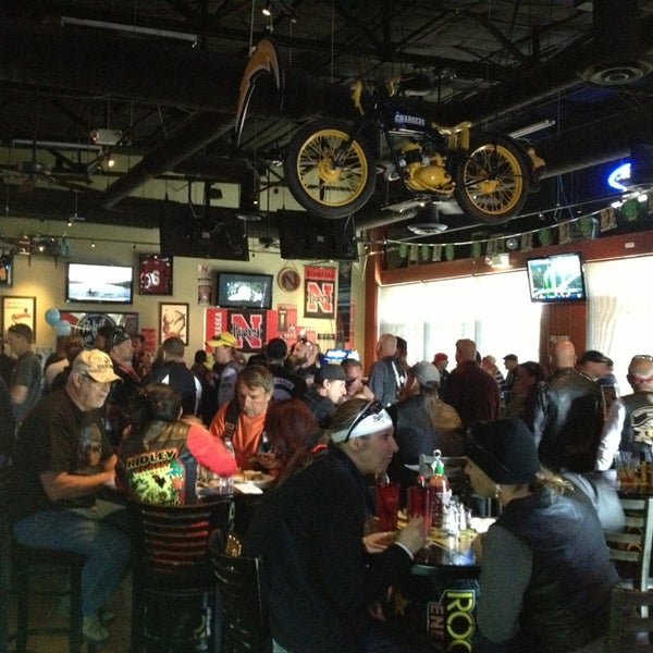 Photo taken at Connolly&#39;s Sports Grill by Robert H. on 4/2/2014