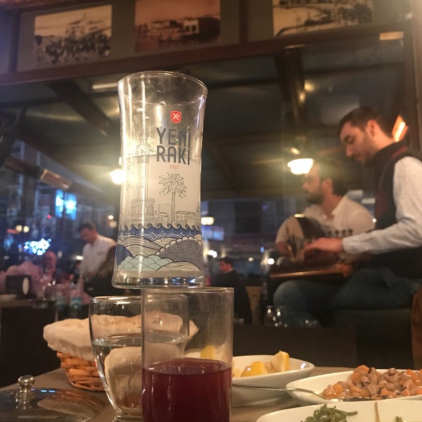 Foto tirada no(a) Taşplak Restaurant por Tuuce em 11/4/2017